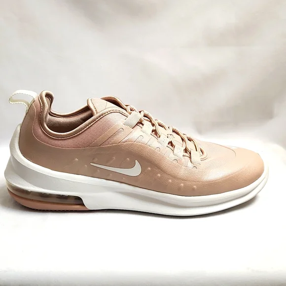 Nike Air Max Axis Running sneakers (womens size 8.5) - Picture 1 of 13